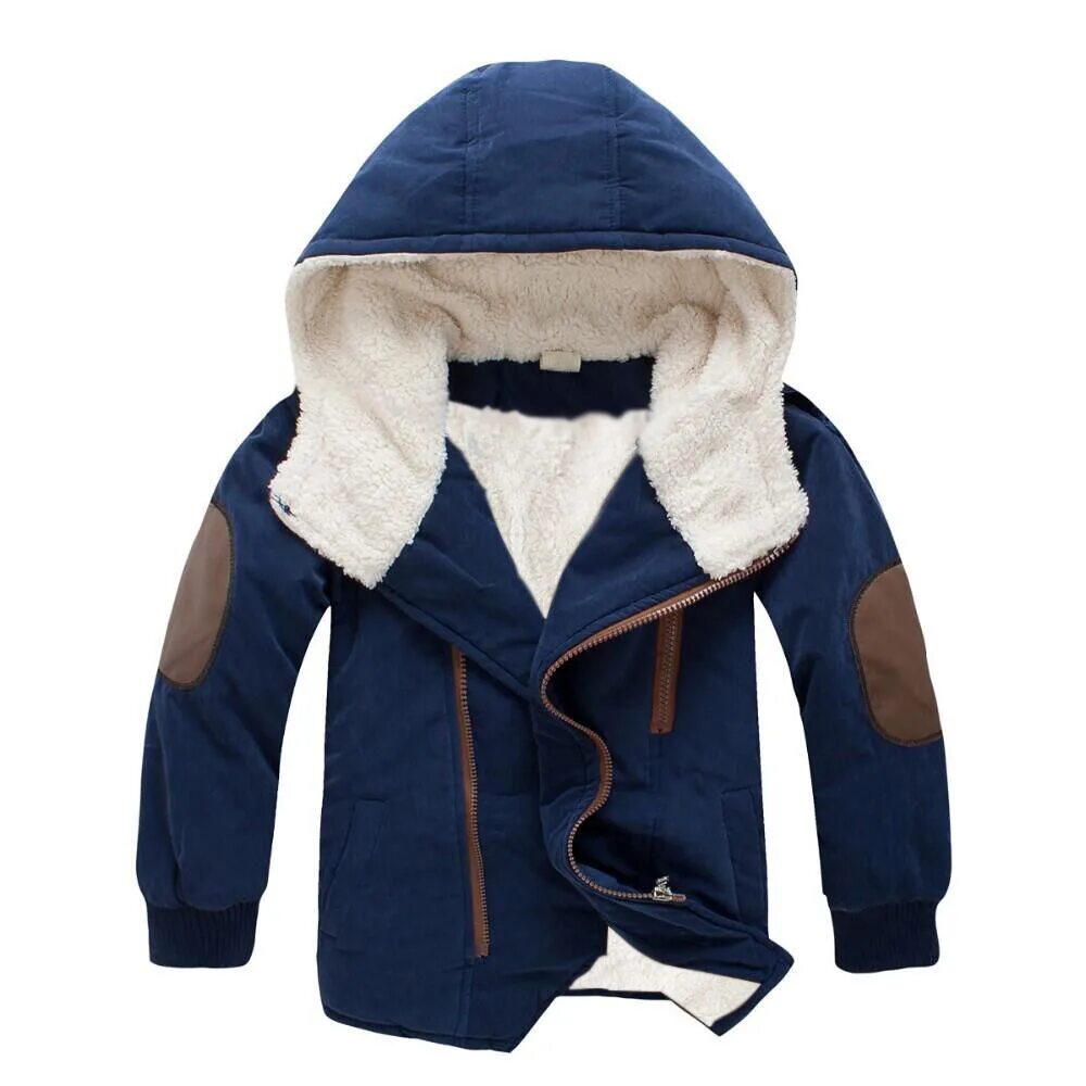 Куртки с капюшоном для мальчика. Куртка зимняя для мальчика. Детские зимние куртки для мальчиков. Мальчик в зимней одежде. Мальчик в теплой одежде.