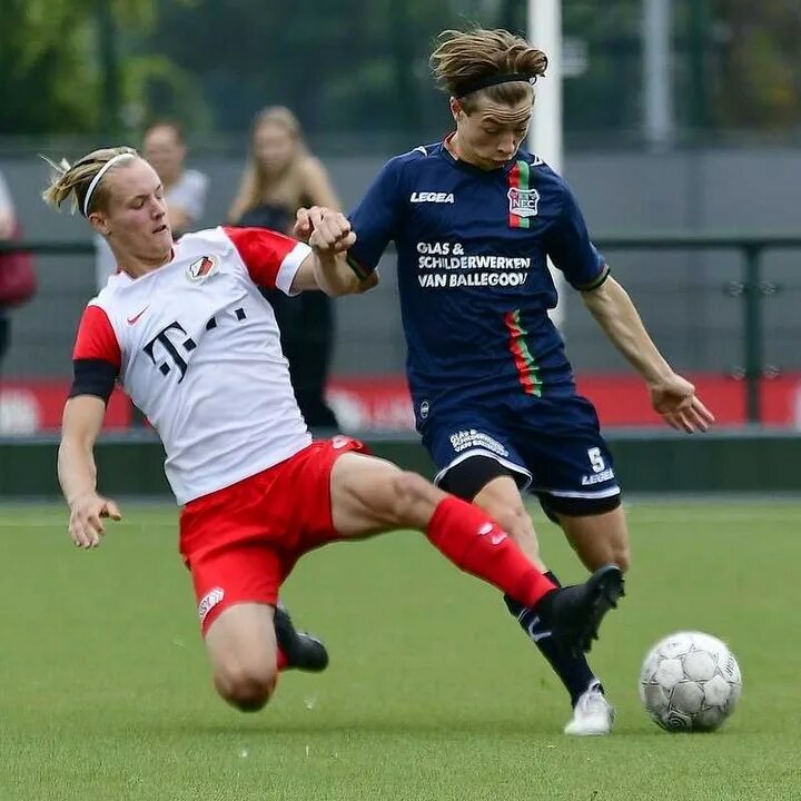 утрехт - эксельсиор. аль аякса. фк утрехт вратарь. спарта роттердам форма. утрехт (футбольный клуб) 2011/12.