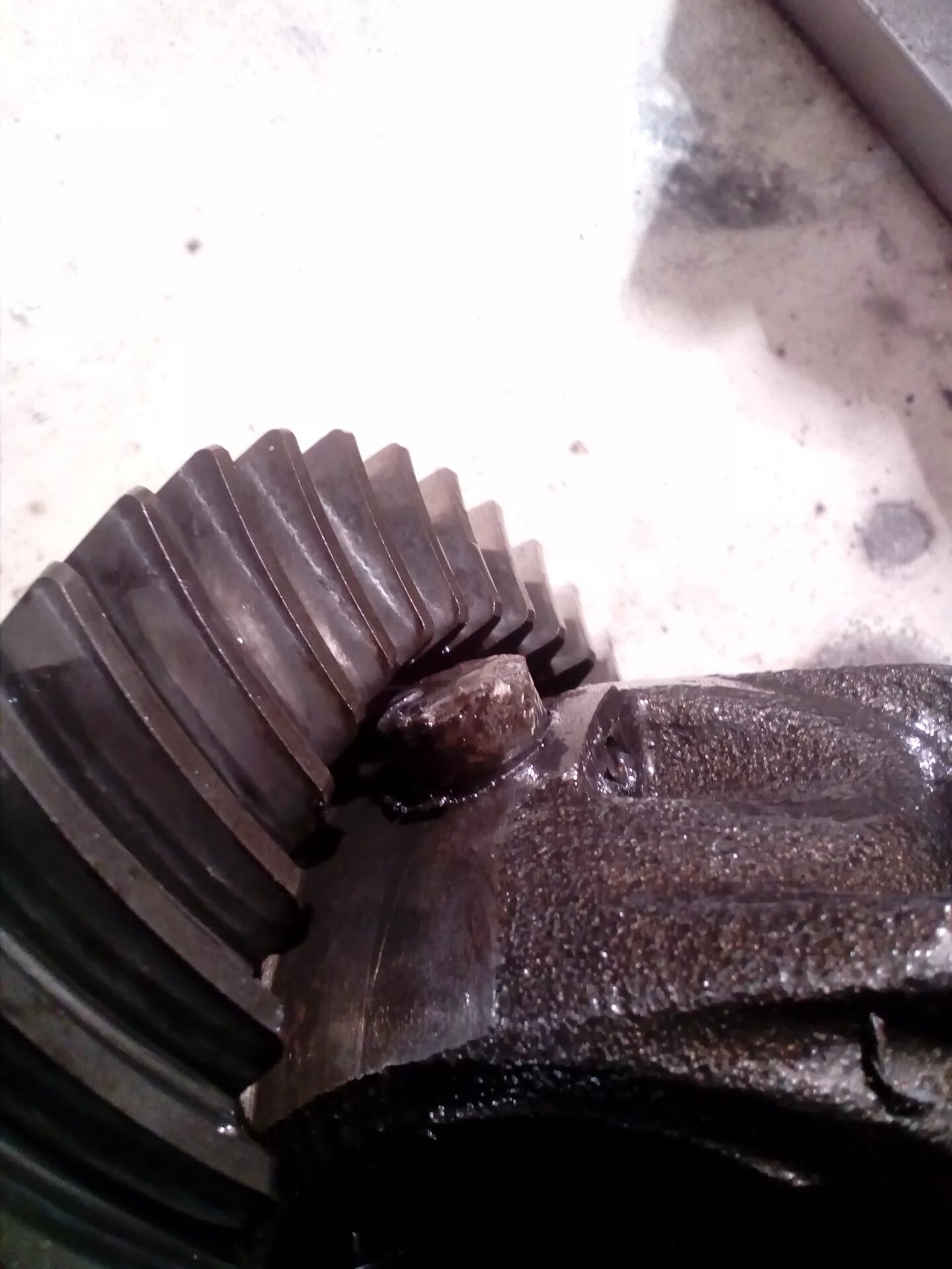 Бурановская обойма подшипника вариатора. Шестерня главной пары редуктора 3309. Редуктор ваз 2114. Поломка редуктора газель 3302. Вой редуктора.