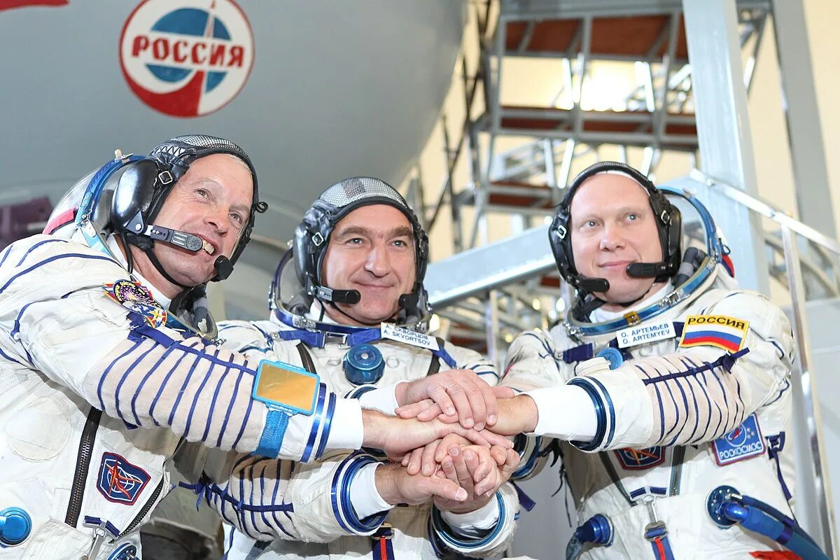 Кто входит в экипаж