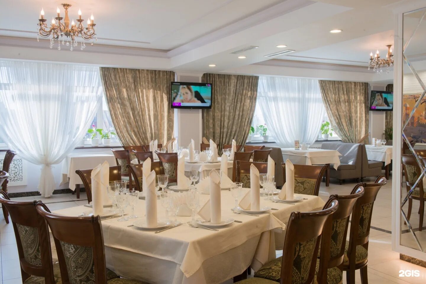 Кафе ширван донской. Ширван ресторан спб. Ресторан ширван на бухарестской. Ресторан ширван на бухарестской 142. Ширван ресторан спб бухарестская 142.