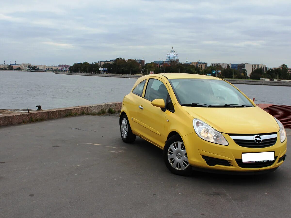 Opel corsa d 2008 год. Опель Корса 2008 желтая. Opel Corsa 1.2 AMT, 2008. Опель Корса 2008 3 дверный. Опель Корса д желтая.