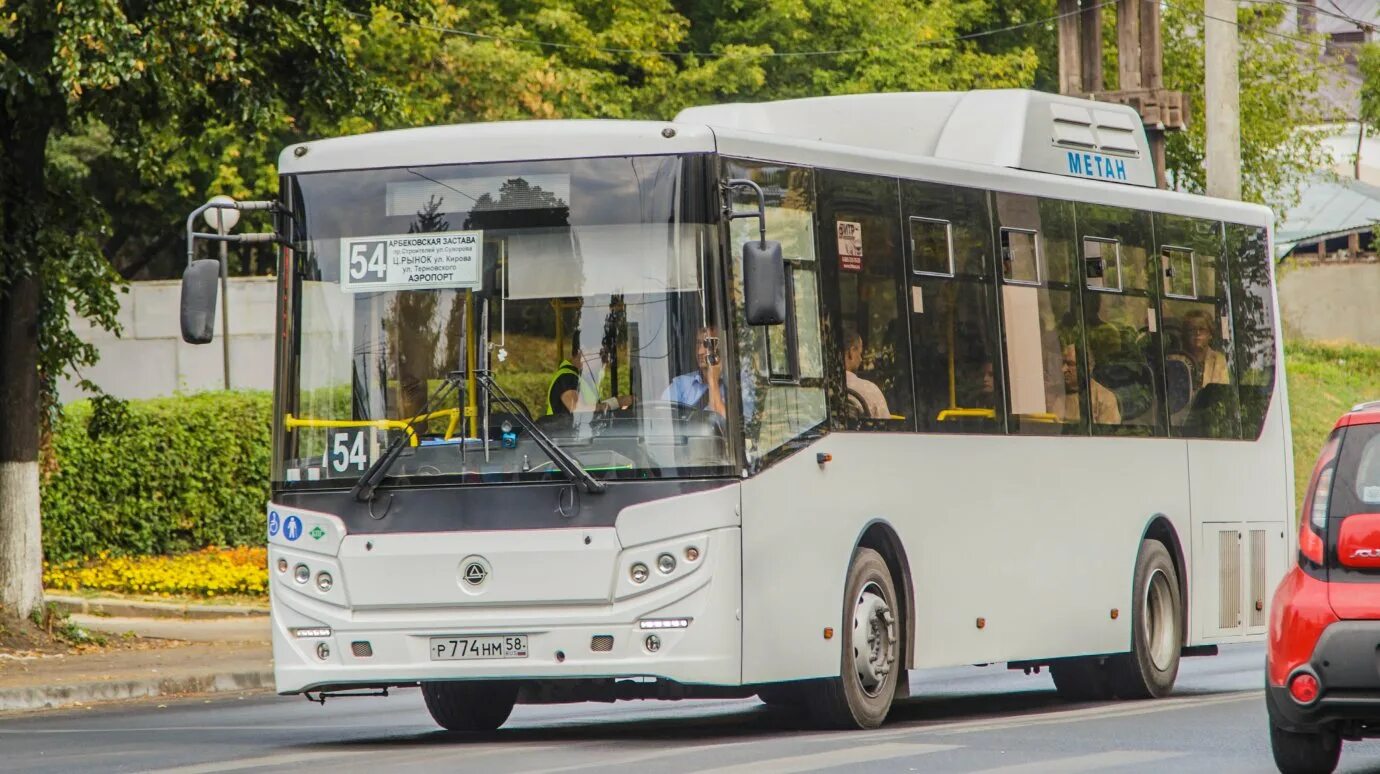 Новый автобус 2023. Автобусы Пенза. Новые автобусы. Социальный автобус. Пензенский автобус.