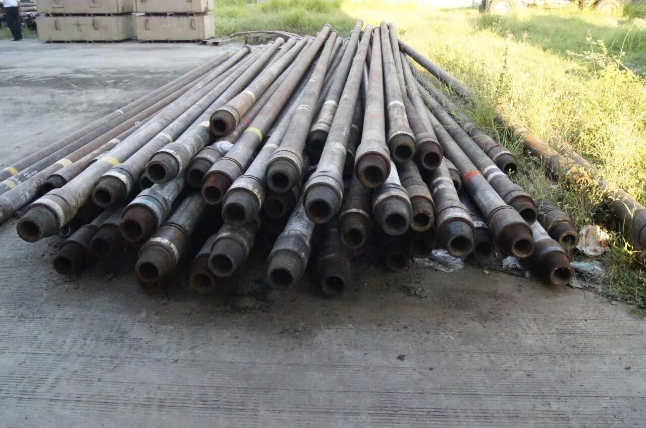 Drilling pipes