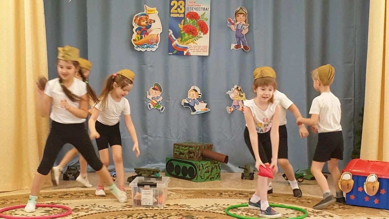 Спортивное развлечение в средней группе. Праздник посвященный 23 февраля в детском саду. Спортивное мероприятие ву доув. Физкультурный праздник в детском саду на 23 февраля. Спортивный праздник к 23 февраля.