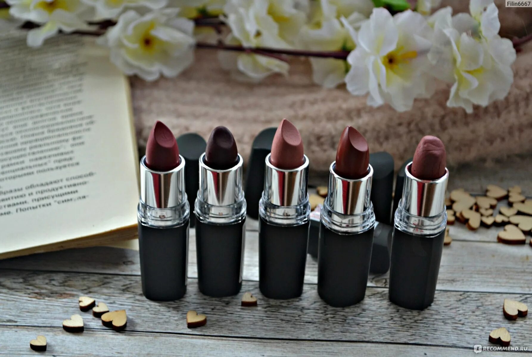 Мейбелин помада 900 гидра. Hydra extreme matte 924. Губная помада maybelline hydra extreme 930. Помада maybelline hydra extreme matte 925. Maybelline new york губная помада hydra extreme matte с маслами, матовая тон 920.