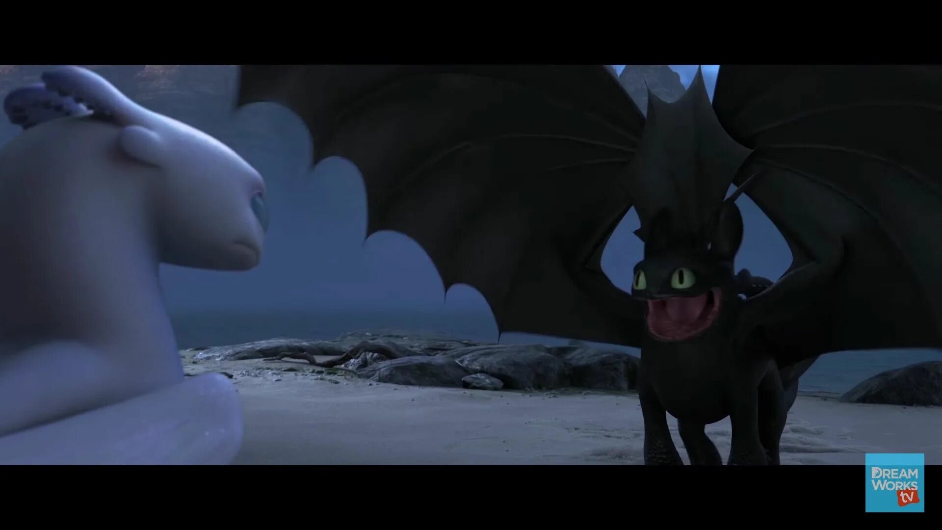 Ночная фурия беззубик улыбается. Беззубик мем звук. Как приручить дракона белозубик. Беззубик мемы. Приколы про беззубика.