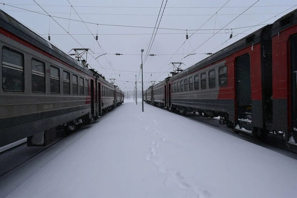 Электропоезда черепаново барнаул. Эд9м Барнаул Аламбай 1996. Эд9м Барнаул красный боец. Эд9э Барнаул Тягун. Барнаул Черепаново электричка.