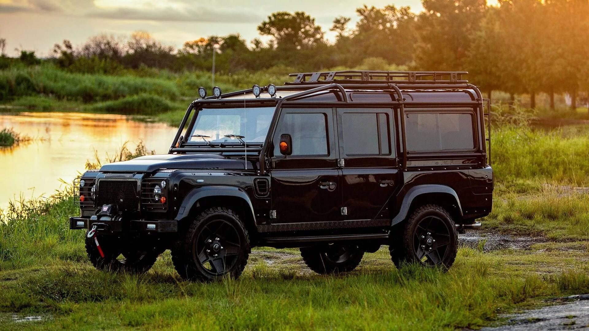 Land Rover Defender. Defender d110. Ленд Ровер Дефендер 110 оранжевый. Ленд Ровер Дефендер экспедиционный. Back n back defender