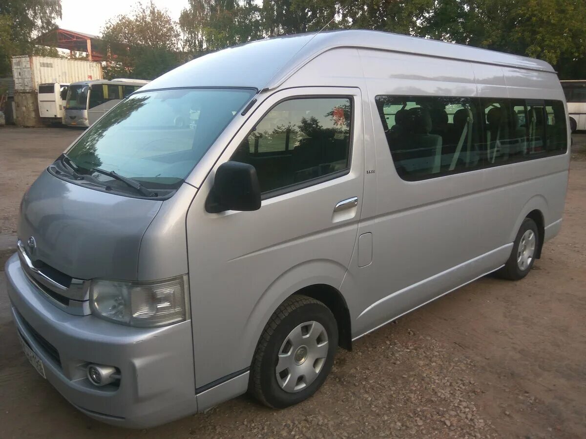 Купить хайса в россии с пробегом. Toyota Hiace h200. Toyota Hiace h200 микроавтобус. Тойота Хайс h300. Тойота Хайс кузов h200.