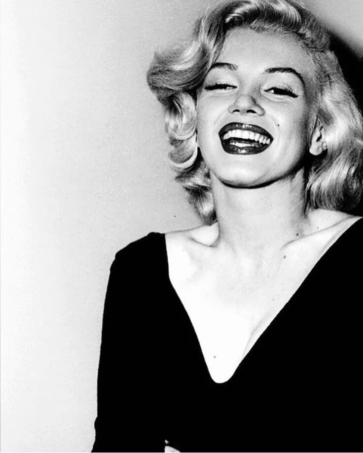 Мэрилин монро портрет. Мэрилин монро анфас. Мэрилин монро фото. Melo merylin. Мэрилин монро фотосессия.