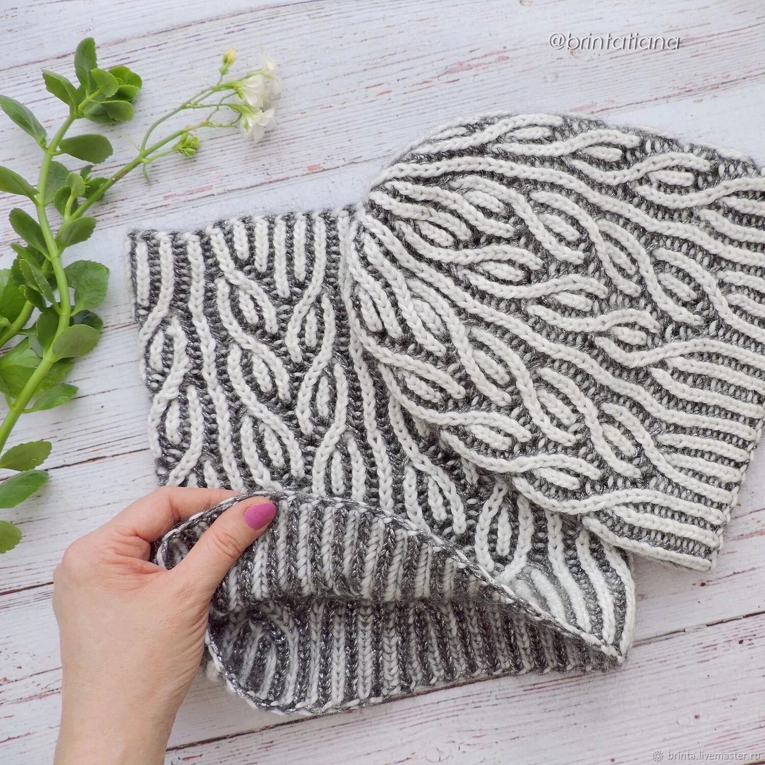 Техника бриошь крючком. Шапка бини техника Бриошь. Снуд Бриошь. Снуд техникой Бриошь. Шапка техника Бриошь мастер класс.