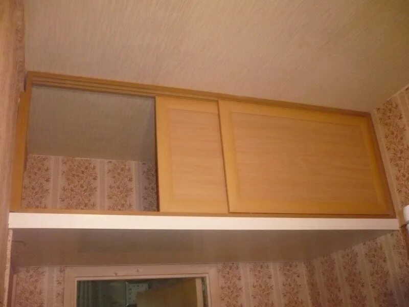 Антресоль на шкафы на кухню