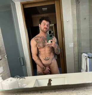 ilovebd131313's tweet photo. scotty sire t.conmcUCdAIou.