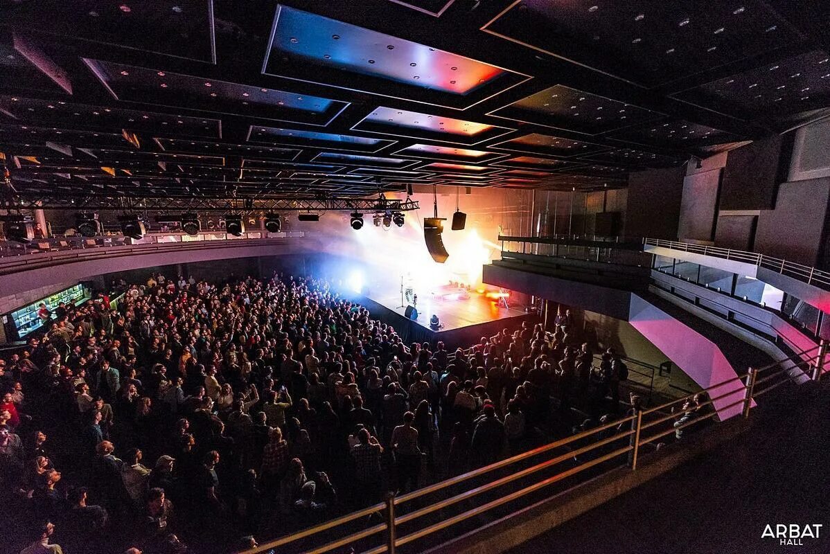 Arbat hall метро. Арбат Холл концертный зал. Новый Арбат 21 Арбат Холл. Новый Арбат 21 концертный зал. Arbat Hall Москва.