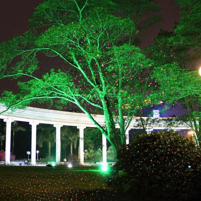 Ночная подсветка деревьев. Зеленая подсветка деревьев. Цветная подсветка деревьев. Прожектор ргб для подсветки деревьев. Подсветка деревьев снизу.