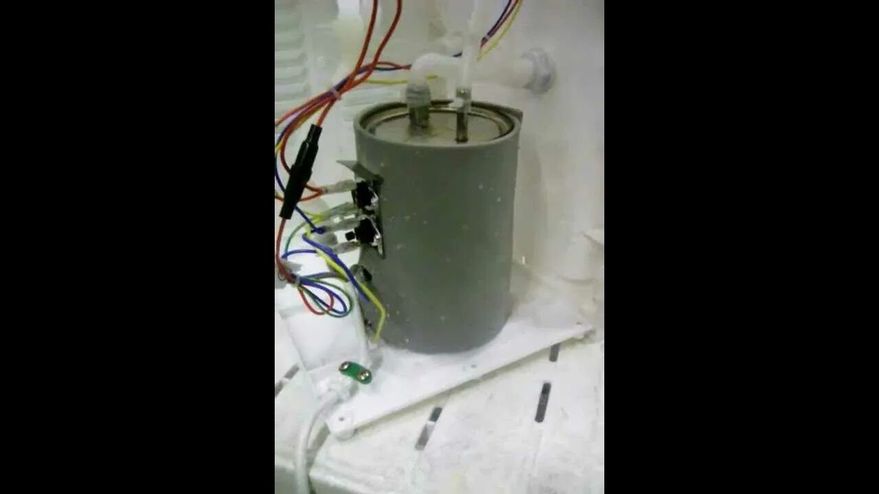 Бак нагрева воды для кулера. BIORAY 4050 кулер бак горячей воды. Бутыль для бойлера. Кулер для воды перестал греть воду.