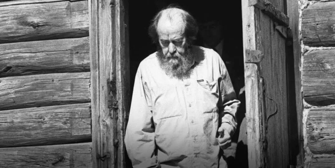 Солженицын матренин двор рассказчик. Матрена захарова матренин. матрена солженицын. солженицына матренин двор. матренин двори игнатич.