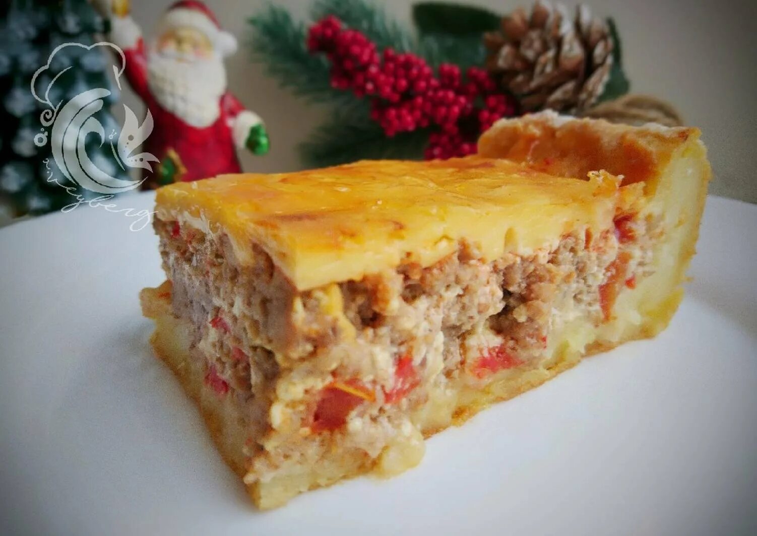 Пирог из картофельного теста. Кулебяка царская многослойная. открытый мясной пирог. пирог с мясом на картофельном тесте. открытый мясной пирог на картофельном тесте.