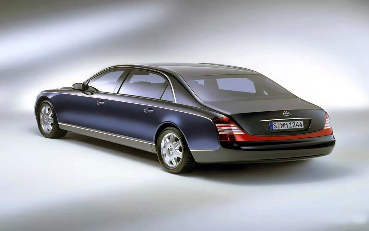 Майбах хамелеон. Maybach 62s. Мерседес Майбах 62s. Maybach 62. Mercedes Benz Maybach 62.