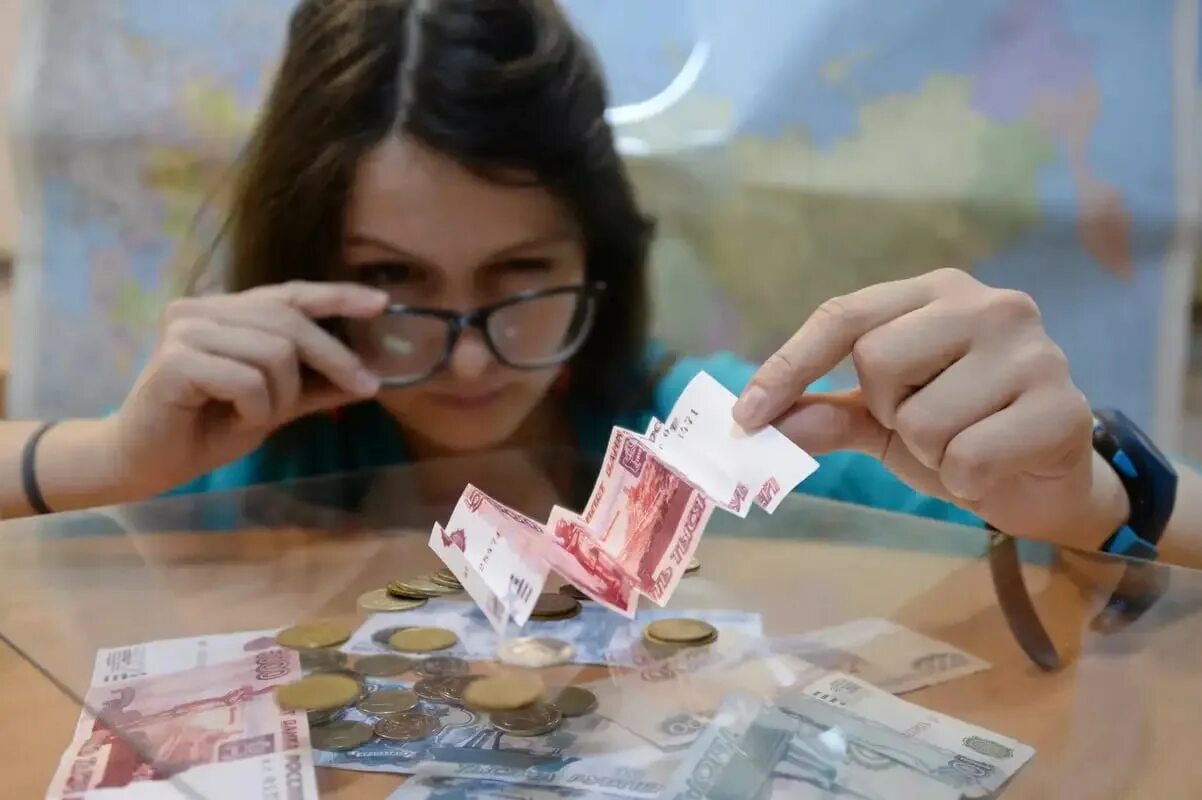 Будет ли повышение заработной. Зарплата. зарплата бюджетников. индексация зарплаты бюджетникам в 2022. повышение зарплаты бюджетникам картинки.