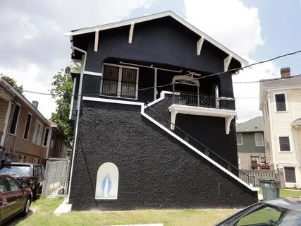 Black house 2
