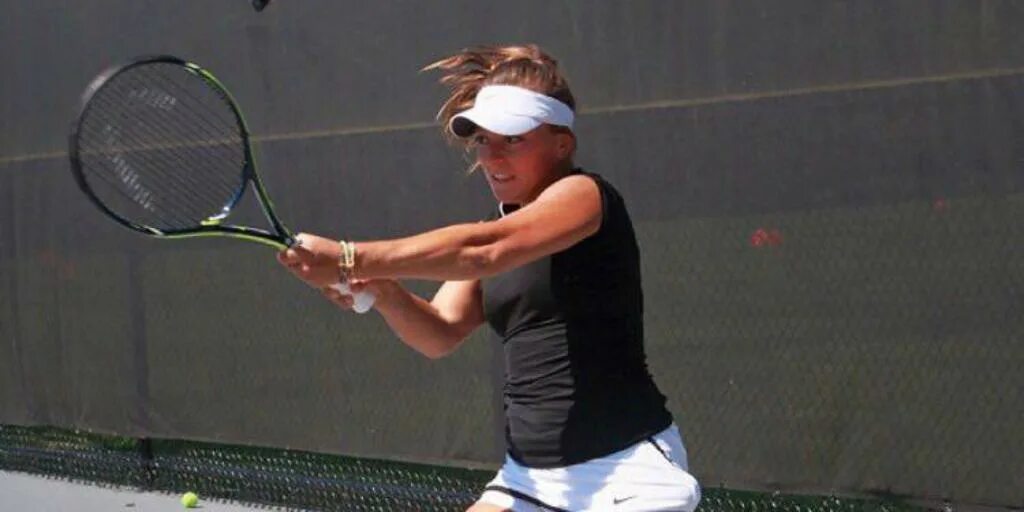 College tennis. You Play Tennis. Стивен и Шелли в фильме про теннис в колледже.