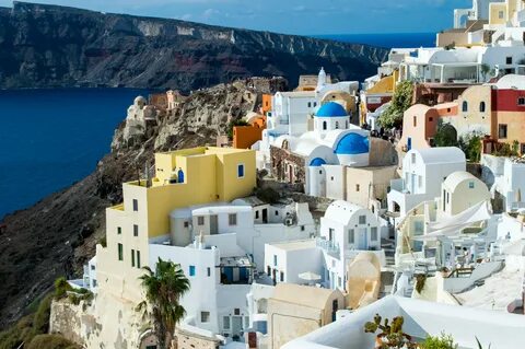 Here is an article about how to visit Santorini on a budget. 