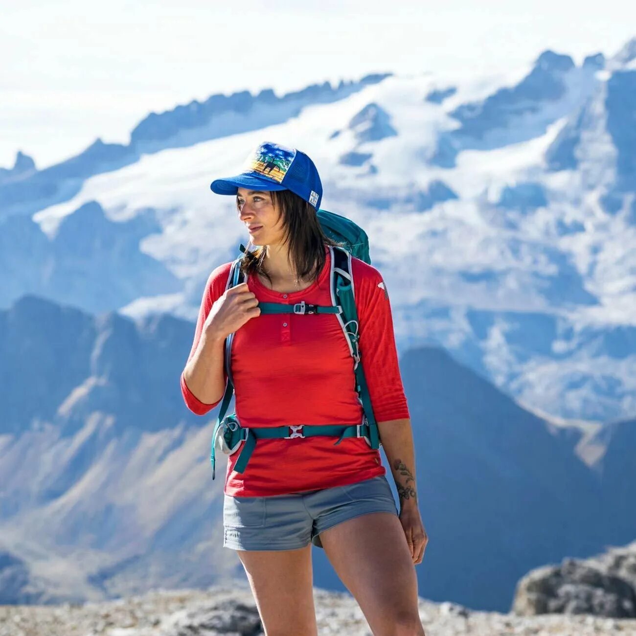 Outdoor wear. Одежда для аутдора. Mariko mountain outdoor jacket куртка. Outdoor wear одежда. Outdoor wear.