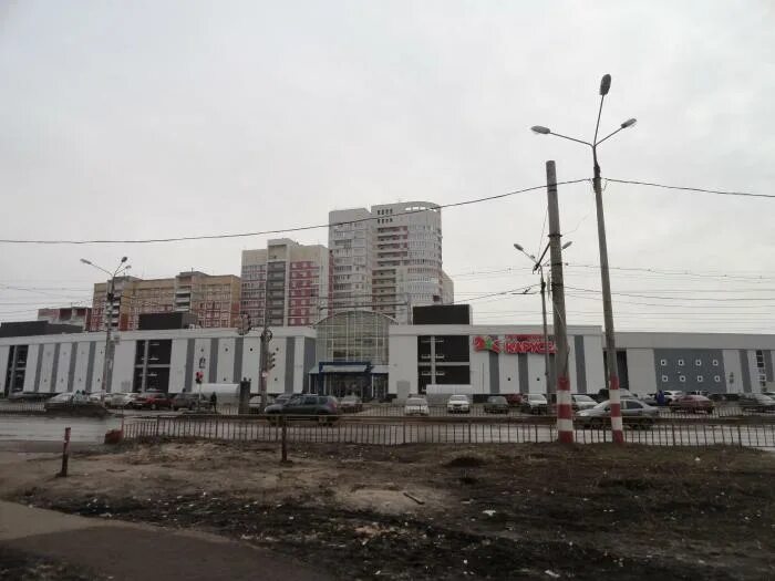 Комсомольская 49б нижний новгород. Перекресток нижний новгород автозаводский. Нижний новгород улица веденяпина 1б магазины. Перекресток нижний новгород автозаводский. Южное шоссе 52 нижний новгород.