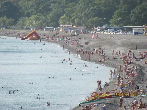 Погода в архипке. Архипо-Осиповка климат. Архипо-Осиповка вода. Температурамводы архипоосиповка сейчас. Температура воды черное море Архипо Осиповка.