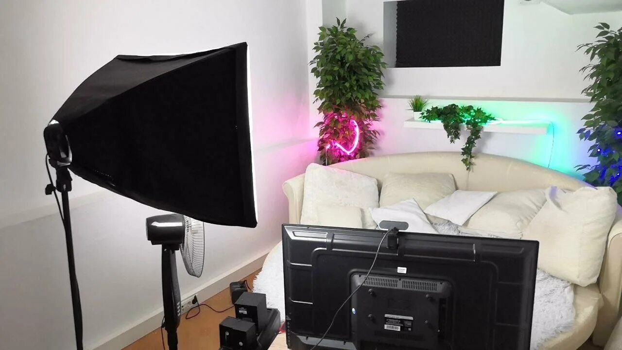 Комната вебкам модели. Студия вебкам моделей. Комната для вебкама. Комната для вебкама. Вебкам студия экзотика.