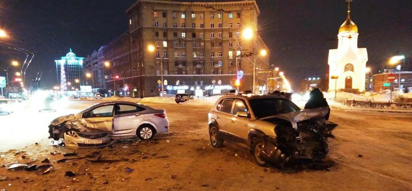 Что делать при дтп. Аварии с участием mazda demio. Номер при дтп новосибирск. Аст54 новосибирске аварии вчера. Куда звонить при дтп в москве.