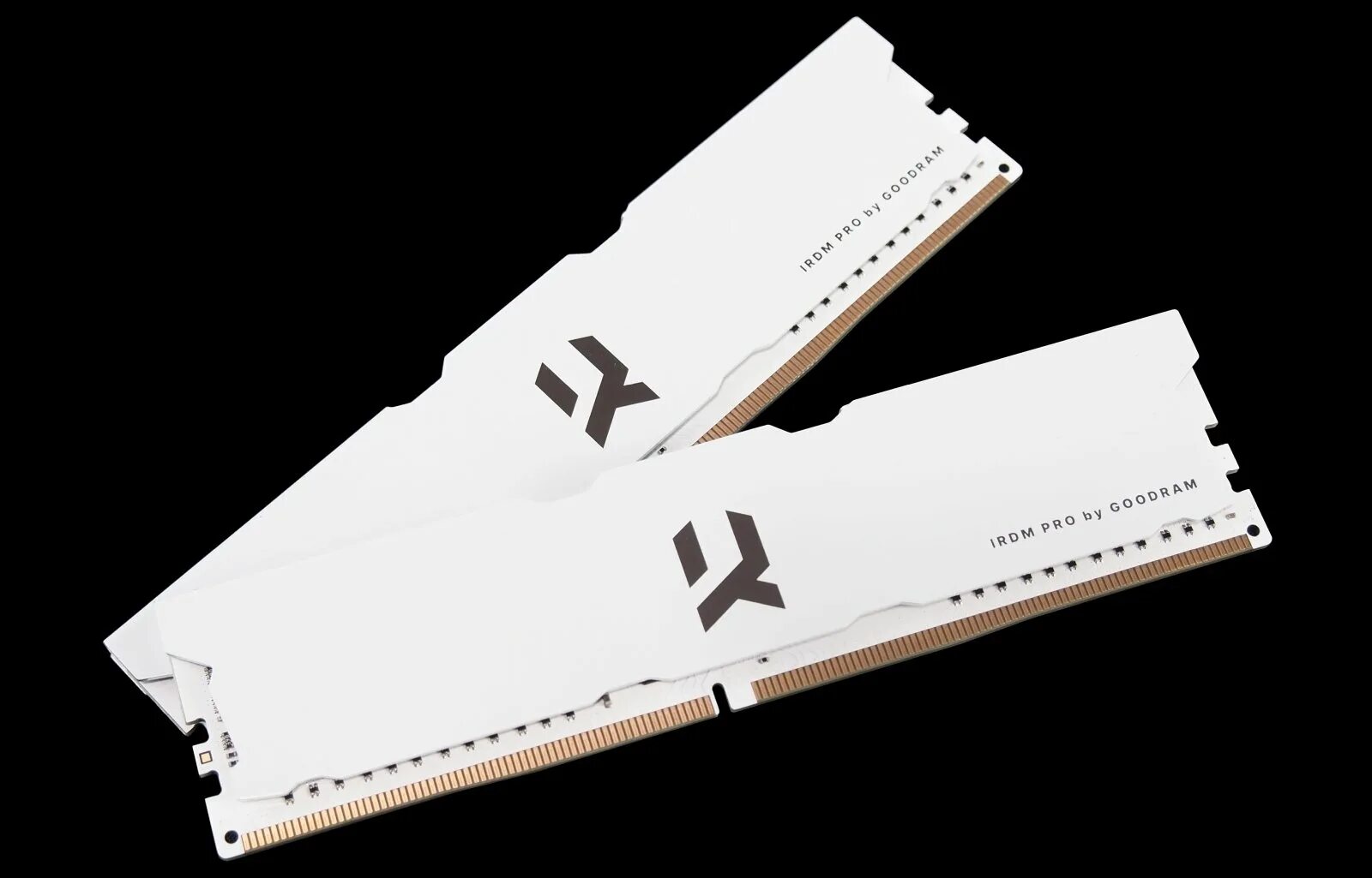 Ddr4 4000. Irdm pro ddr4 hollow white. goodram ddr4. goodram iridium pro white. оперативная память goodram irdm x white.
