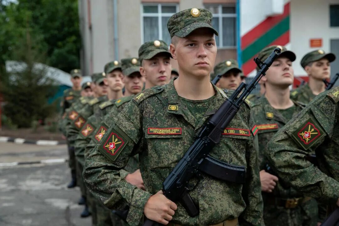 Хорошо ли быть военным. Вооружённые силы ПМР. Армия ПМР вооруженные силы. Приднестровская молдавская Республика армия.