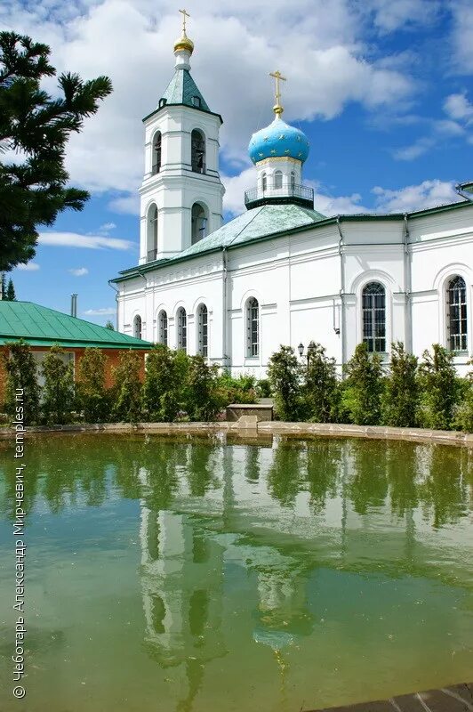 Церковь Троицы Живоначальной (Шарапово). Храм Шарапово Шатурский район. Храм села Шарапово Шатурский район. Шарапово Церковь Шатура.