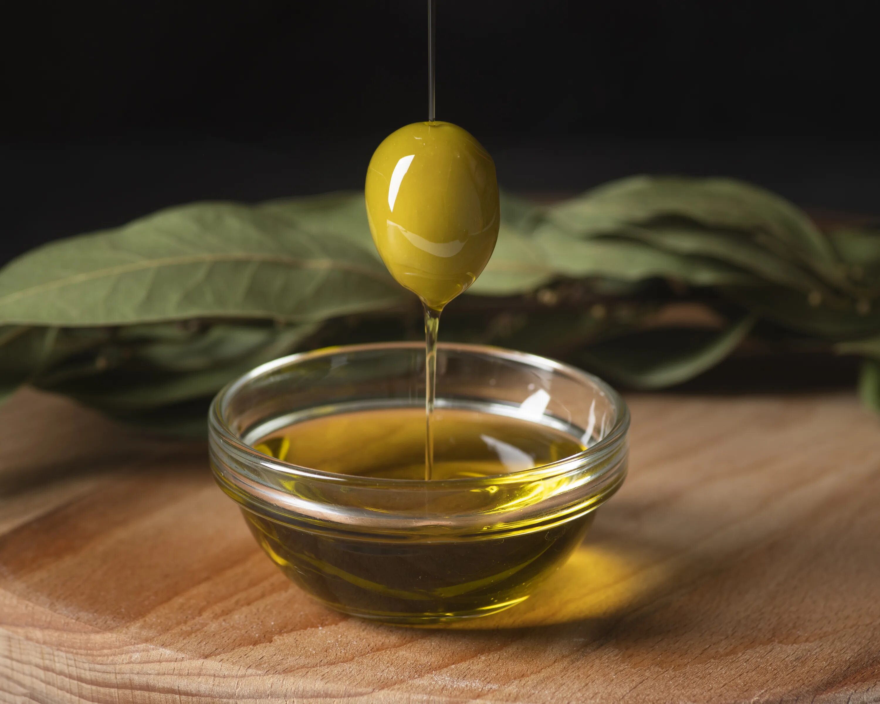 Olive oil is oils. Оливковое масло. Olive oil is oils. Масло оливы. Оливковое масло.