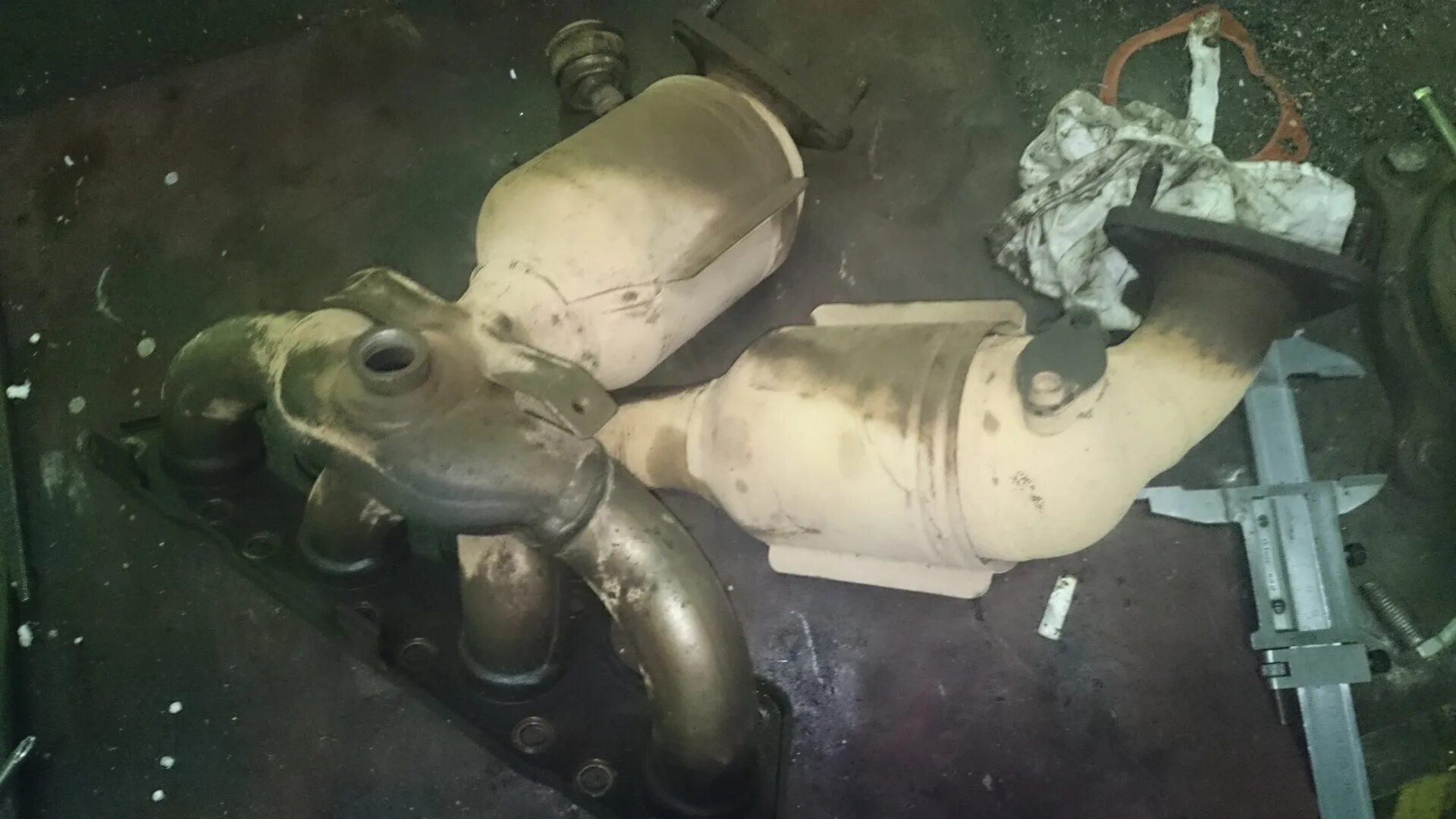 Passat b6 катализатор. Катализатор б6. Катализатор vw passat b3. 6. Катализатор пассат б6 2.