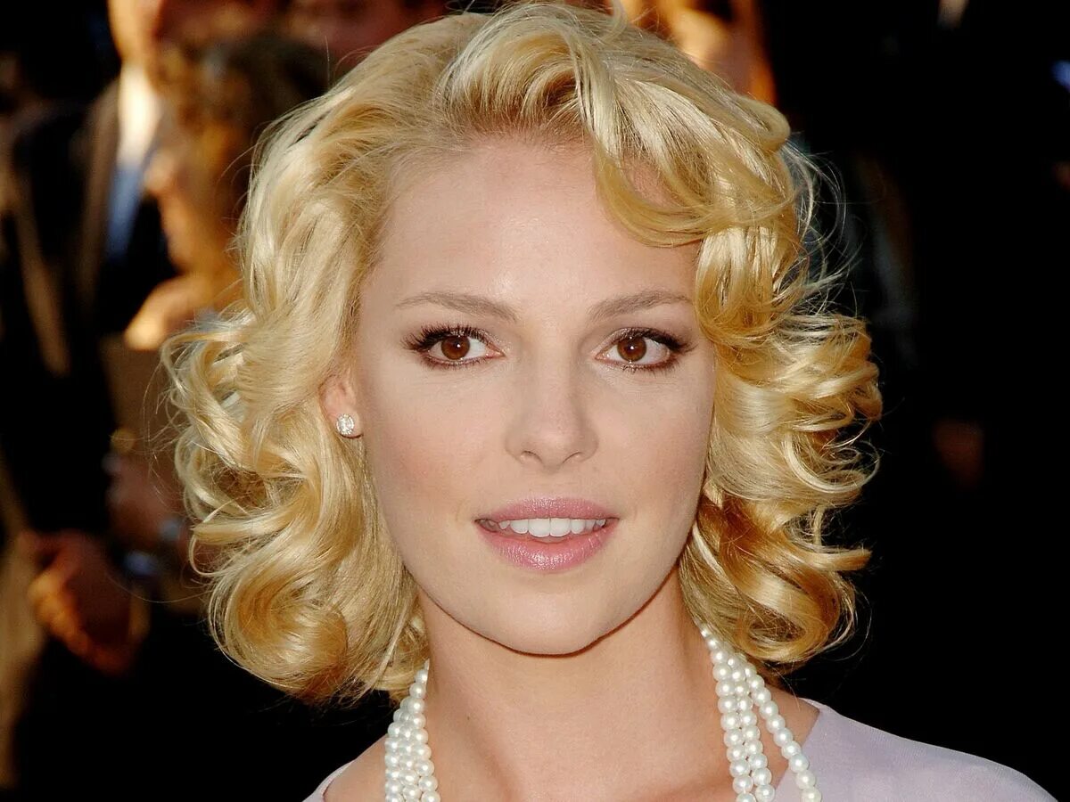 Scarlett Johansson Scarlett johansson hairstyle, Scarlett johansson, Johansson