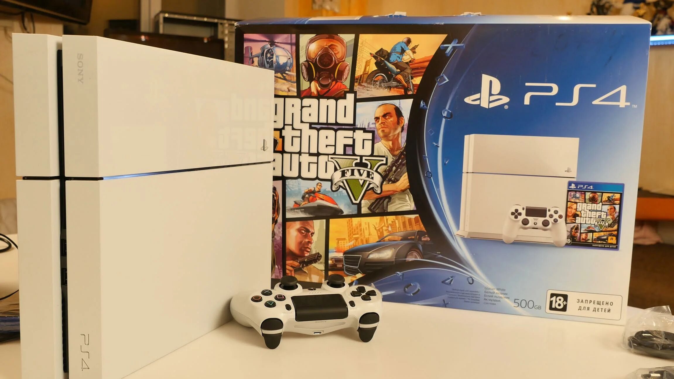 Плейстейшен 4 горит белым. Приставка сони плейстейшен 4 гта. sony playstation игровая приставка с gta 5. sony playstation 4 белая. сони плейстейшен 4 gta 5.