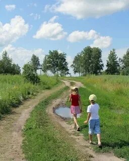 Тропиночка тропиночка идет в сапожках ниночка