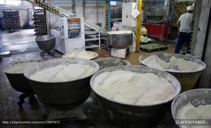 Хранение запасов на складе. Мешки с мукой на хлебокомбинате. Блок - схема подготовка сырья к производству. Подготовка сырья к производству. Просеивание муки на хлебозаводе.