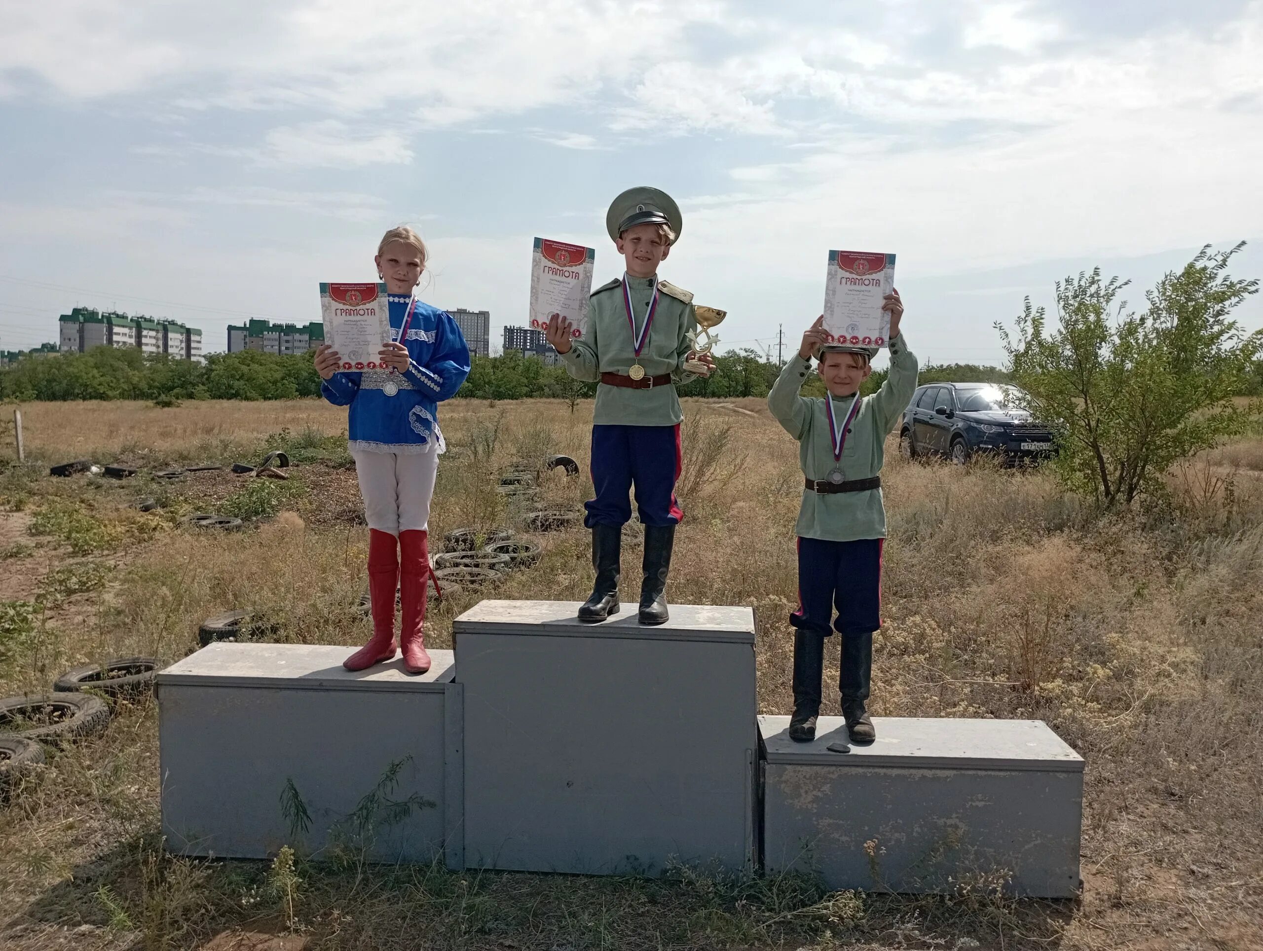 Волгоград поволжский. Звезда Поволжья Волгоград. Зарница Поволжья 2022. Пронин Волгоградская область Серафимовичский район. ДТП В Серафимовичском районе Волгоградской области.