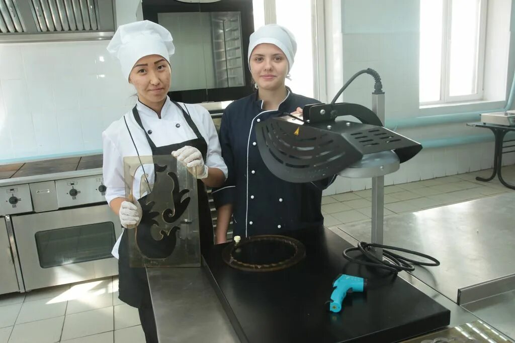 Слесарь. Нпк колледж новотроицк. Различные профессии. Цифровая трансформация школы. Альбом профессии моих родителей.