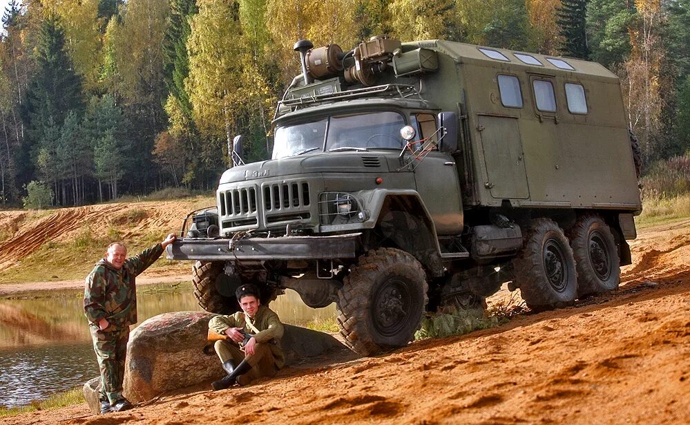 Военный грузовой автомобиль. ЗИЛ-131. Военный грузовик ЗИЛ 131. ЗИЛ 131 армейский. ЗИЛ 131 экспедиционный.