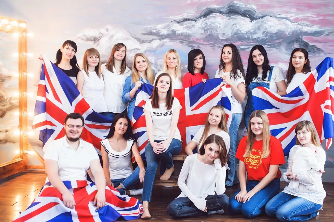 иностранные языки в школе. школа английского языка. иностранные языки в школе. подростки в школе. иностранные языки в школе.