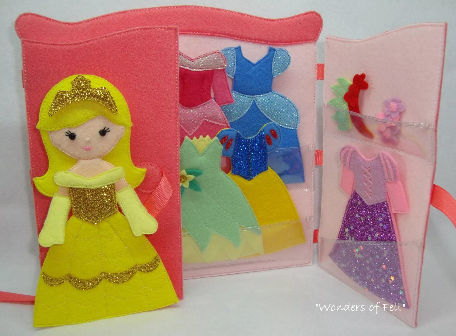 Замок принцессы из фетра. Замок принцессы из фетра. Игрушки из фетра алиса в стране чудес. Wonder felt. Wonder felt.