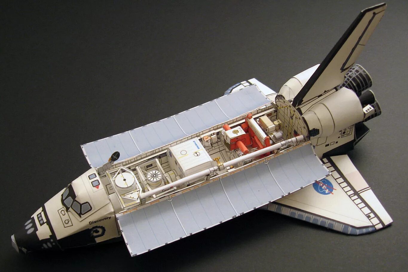 Как сделать шаттл. Спейс шаттл модель. space shuttle модель. буран космический корабль модель. бумажная модель шаттла.