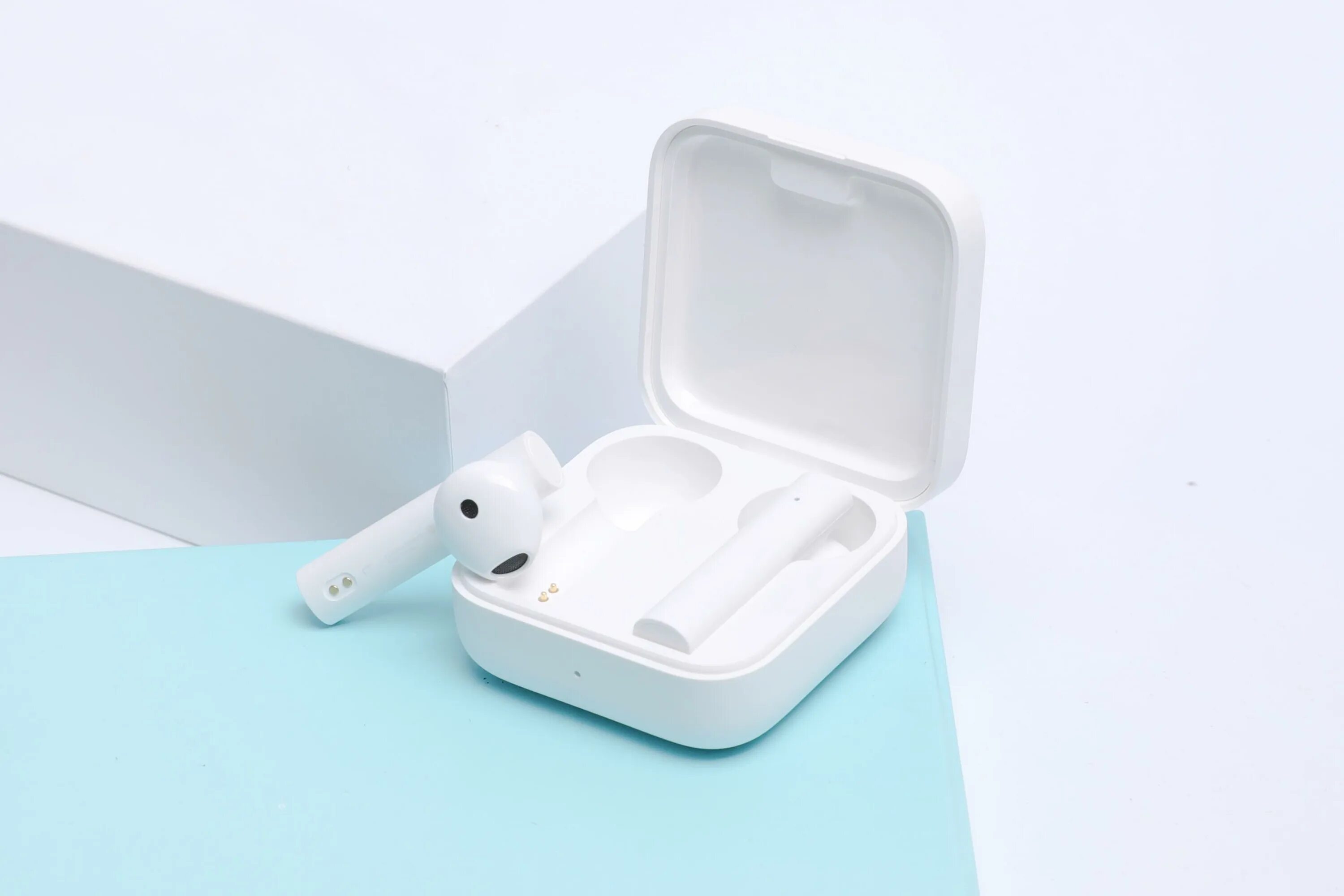 Наушники mi 2 basic. Mi tws earphones 2 basic. xiaomi mi true wireless earphones 2. xiaomi mi true wireless earphones 2 basic white. tws xiaomi mi true wireless earphones 2 basic белый.