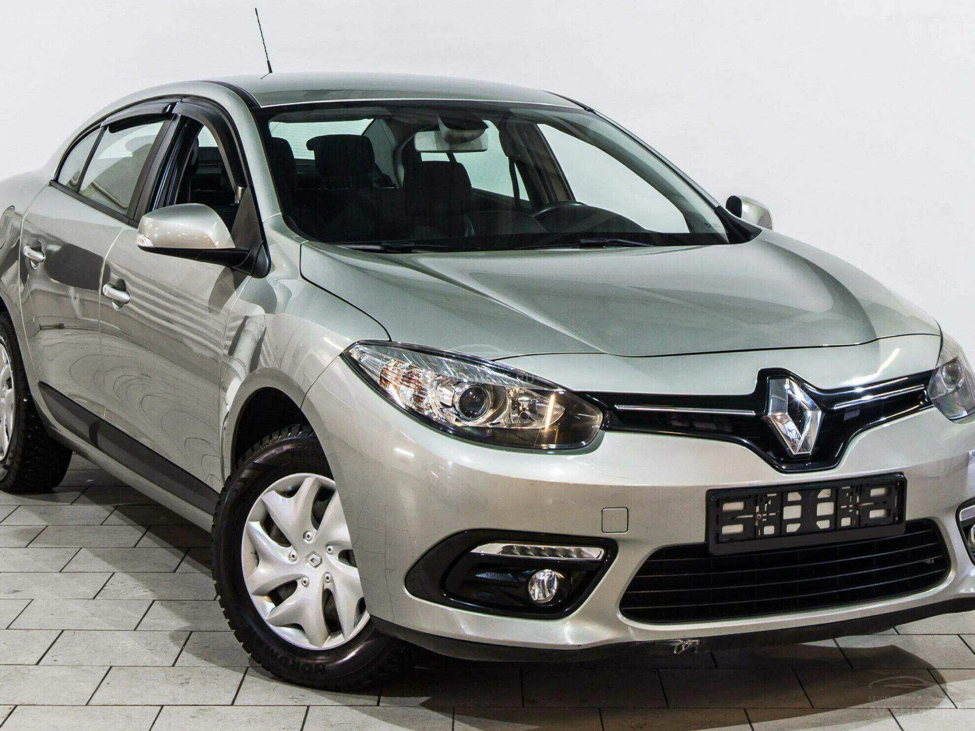 Renault fluence 2013 рестайлинг. Флюенс рестайлинг 2013. Renault fluence 2013. Рено флюенс 2013 года. Рено флюенс 2013.